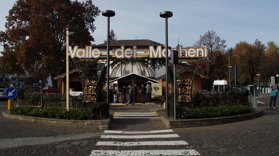 Perzenland e La Valle Incantata